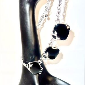 Black Stones Necklace w/Silver Chain